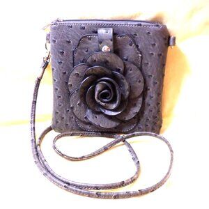 Delicate, Dainty Crossbody ~~~ BAG ~~~ BRAND NEW
